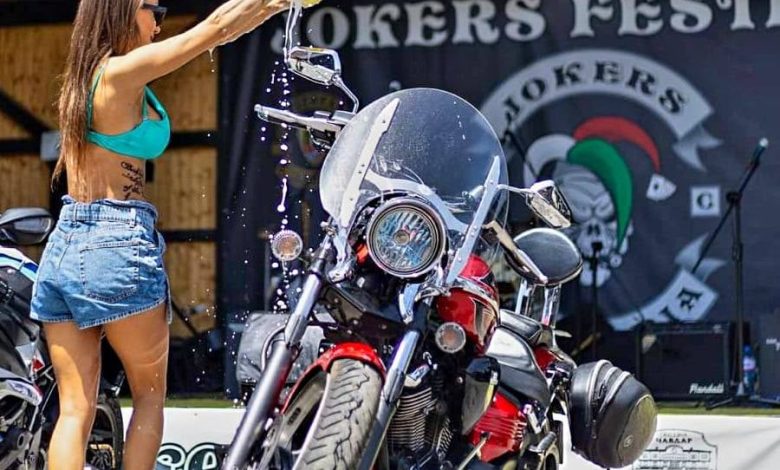Еротика, адреналин и рок: Мотомивка и стънт симулатор на JOKERS FEST 2025