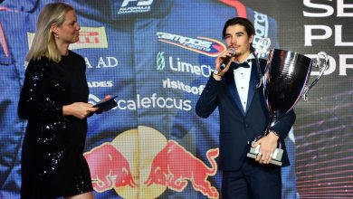 Никола Цолов получи трофея си за второто място във Формула 3 през 2025 година