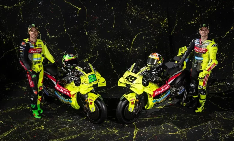 MotoGP: Pertamina Enduro VR46 с цветови дизайн „черен и светъл“