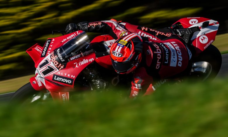 WorldSBK: Булега оглавява и двете официални тестови сесии в Австралия, пред Басани, Монтела и Балдасари