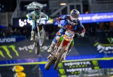 AMA Supercross: Илай Томак печели трета си победа за сезона след изтощителна битка в Сиатъл