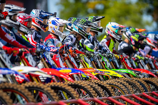 Всички официално обявени състезания по мотокрос в България за сезон 2026